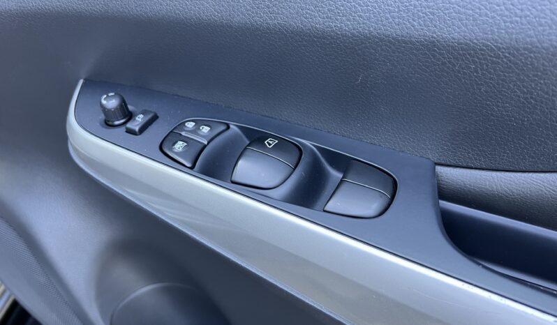 2018(68) Deranged™ Navara 2.3 dCi N-Guard Auto Blackout Edition full