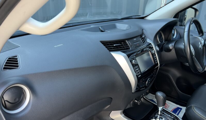 2018(68) Deranged™ Navara 2.3 dCi N-Guard Auto Blackout Edition full
