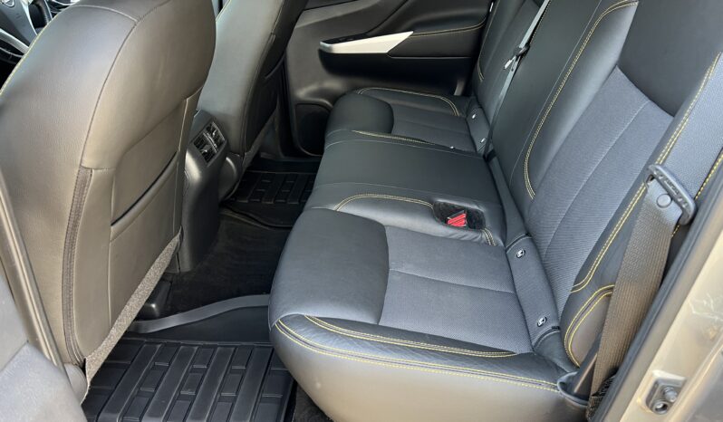 2018(68) Deranged™ Navara 2.3 dCi N-Guard Auto Blackout Edition full