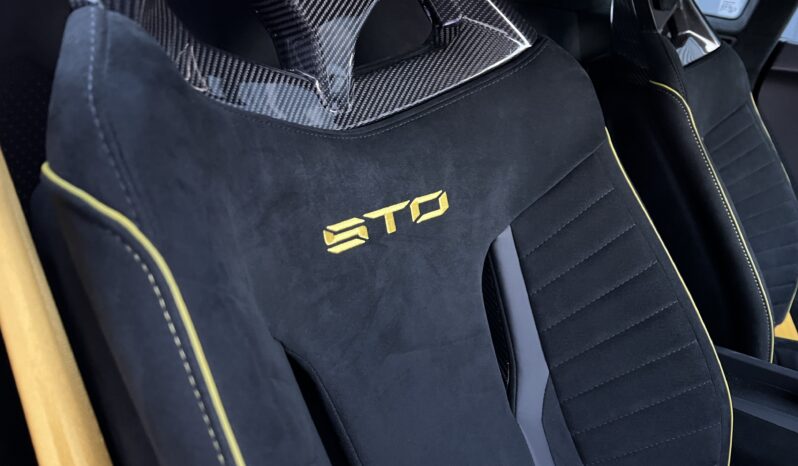 2022(72) Lamborghini Huracan 5.2 V10 LP 640-2 STO full