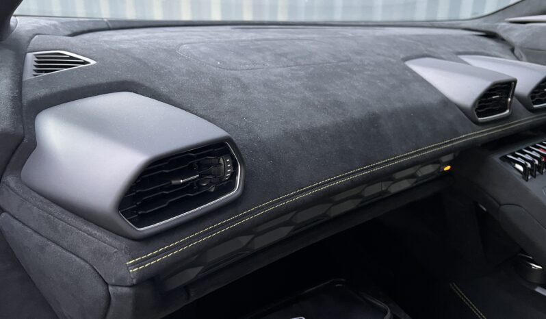2022(72) Lamborghini Huracan 5.2 V10 LP 640-2 STO full