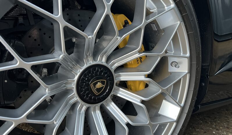 2022(72) Lamborghini Huracan 5.2 V10 LP 640-2 STO full